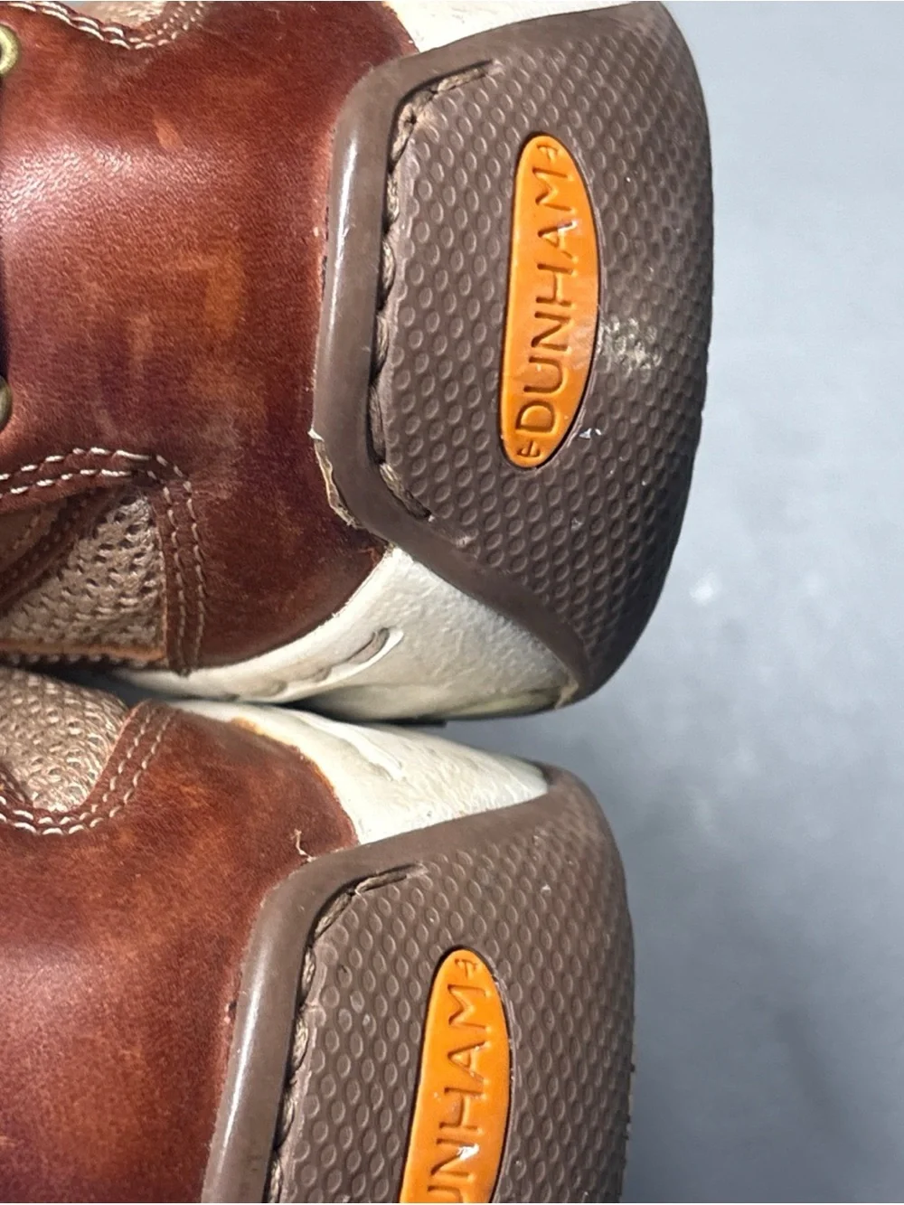 Dunham Captain Men's Size 10.5 Boat Shoes Brown Leather Non-slip Comfort